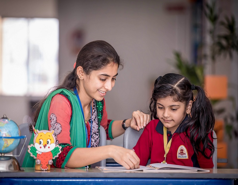 ishwar nagar home tutor
